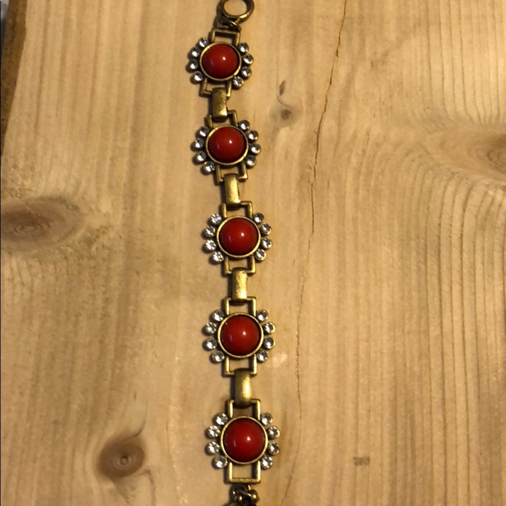 Women’s bracelet.